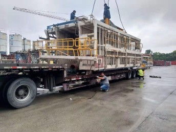 圖說(shuō)上海氣墊車大件運(yùn)輸公司 專業(yè)大件物流解決方案的可靠之選